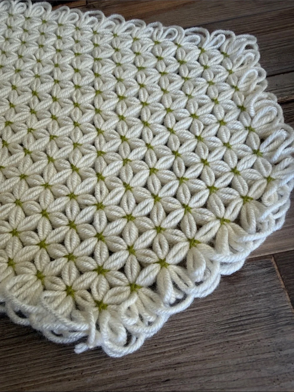 Vintage Crochet Jasmine Stitch Daisy Cream and Avocado Green Placemats Set of 6